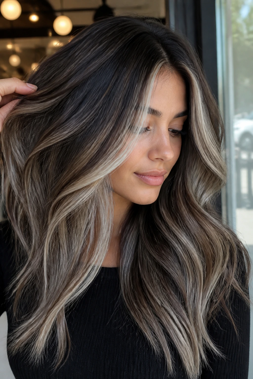 Brunette with cool pearl slices around crown, soft and precise.